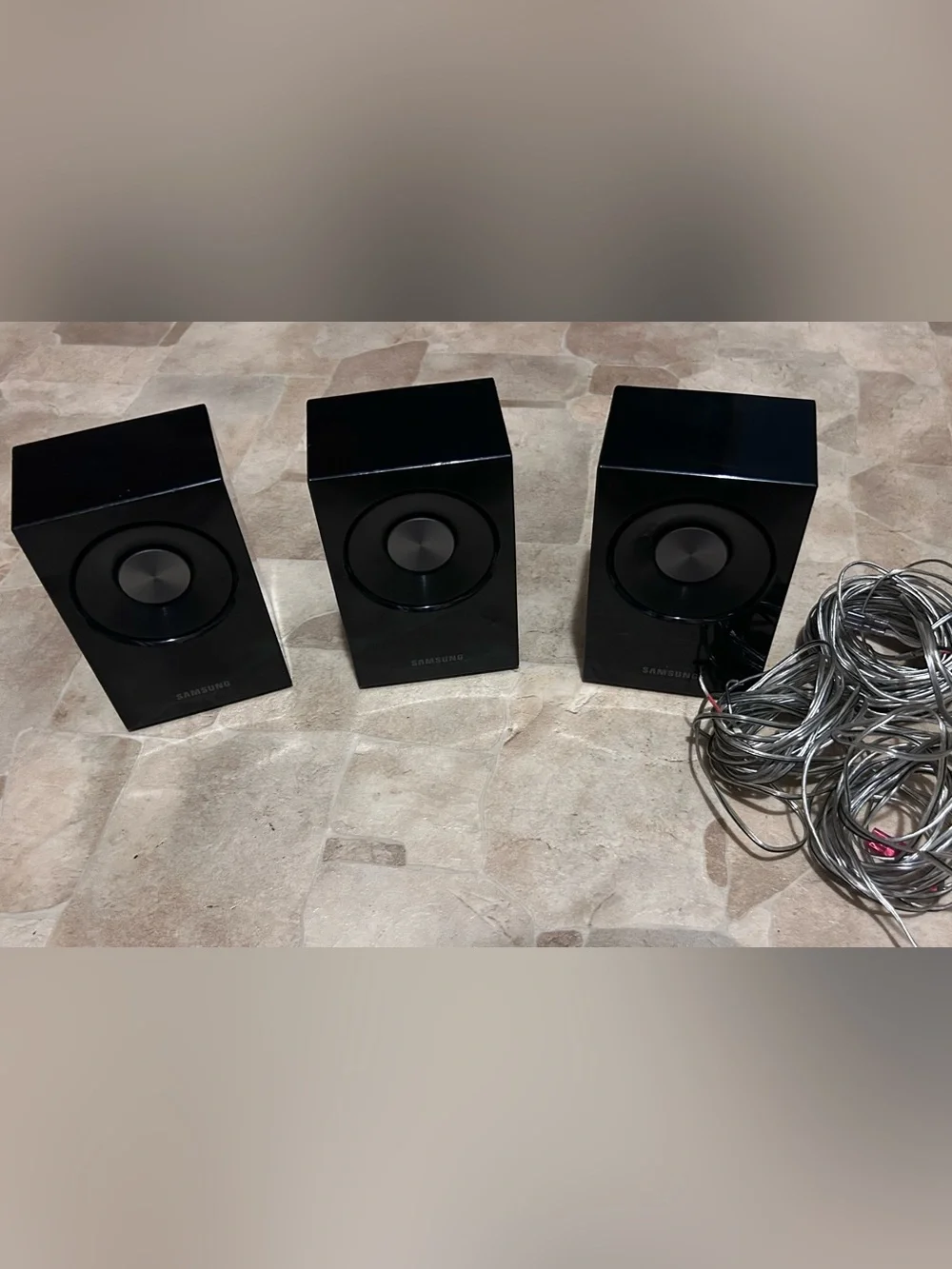 Samsung Home Theater Speakers – Set of 3